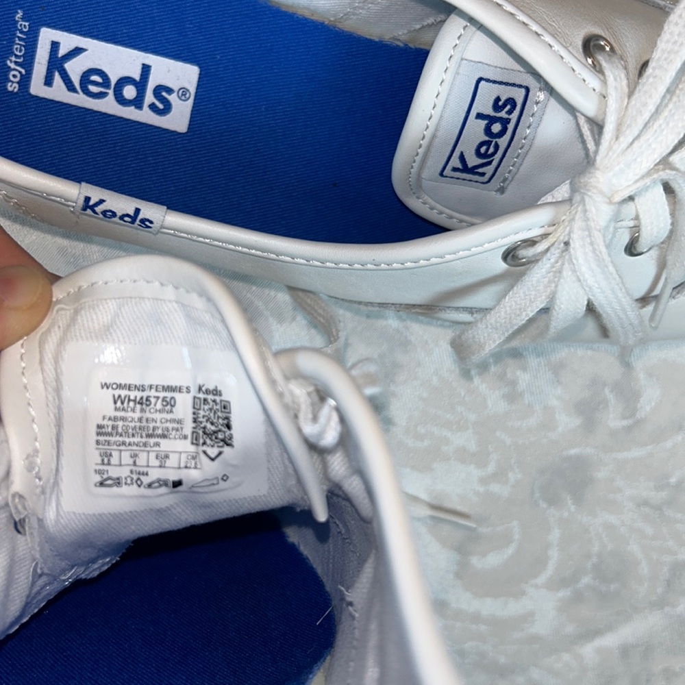 Keds Women’s Lace Up Sneakers - White - US Size 6.5 - EUC - Picture 6 of 10